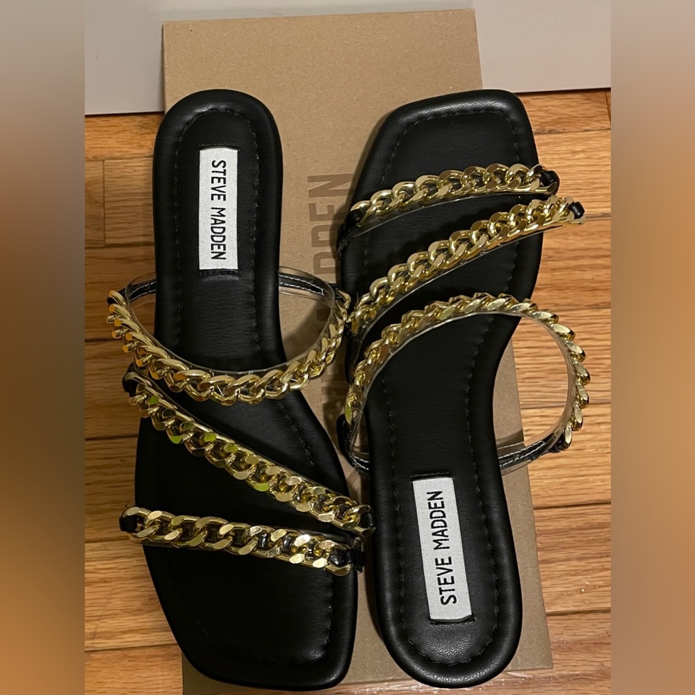 BLACK & GOLD Steve Madden Sandals NEW